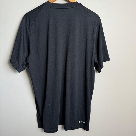 Adidas Men's Black Short Sleeve Basic Logo T-Shirt Size X-Large Casual Active - Picture 4 of 11